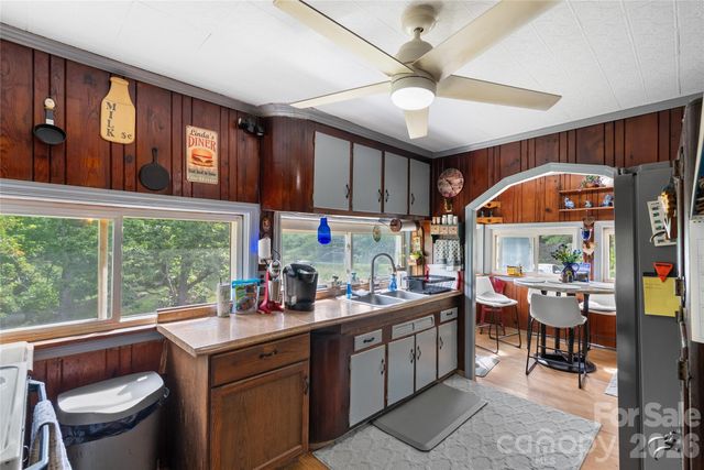 3151 N Bearwallow Road, Hendersonville, NC 28792