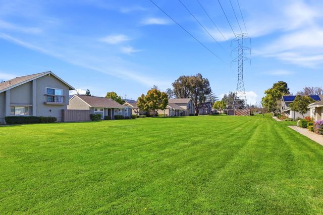 169 Escobar Avenue, Los Gatos, CA 95032