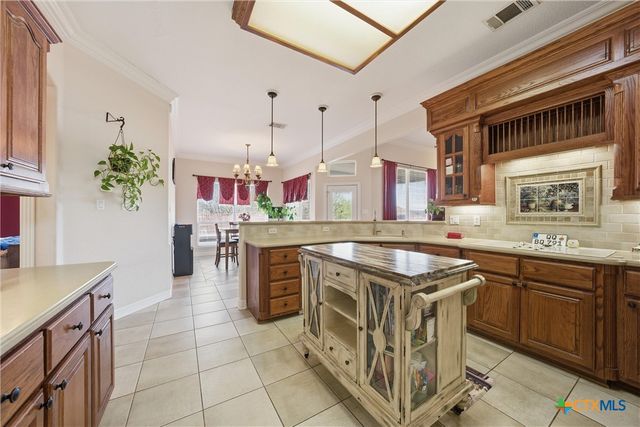 2111 Kangaroo Trail, Harker Heights, TX 76548