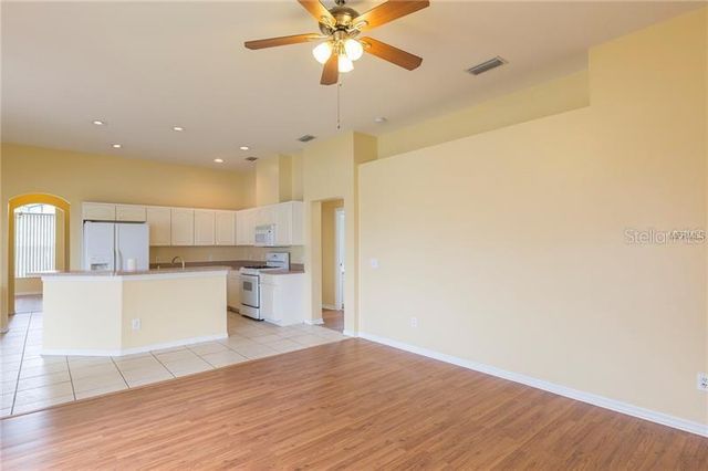 2743 ABBEY GROVE DRIVE, Valrico, FL 33594