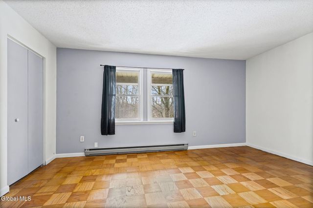 32 Maxwell Drive, Troy, NY 12180