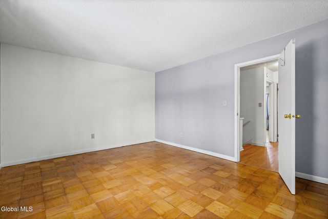 32 Maxwell Drive, Troy, NY 12180