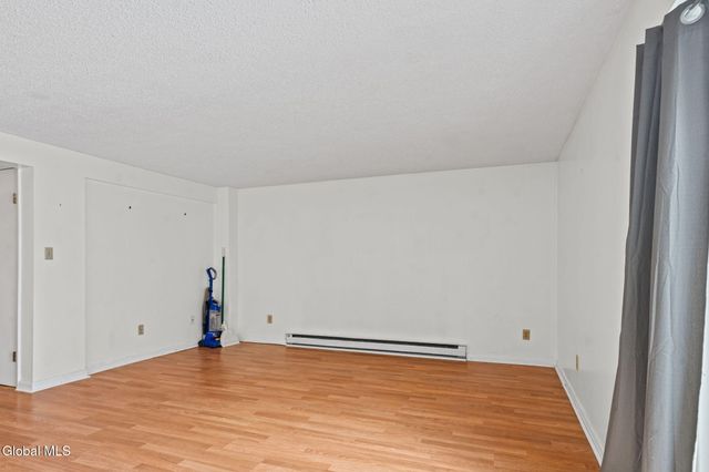 32 Maxwell Drive, Troy, NY 12180