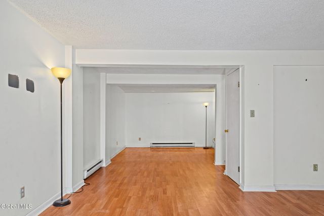 32 Maxwell Drive, Troy, NY 12180