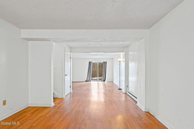 32 Maxwell Drive, Troy, NY 12180