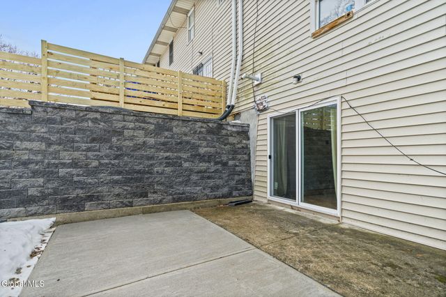 32 Maxwell Drive, Troy, NY 12180