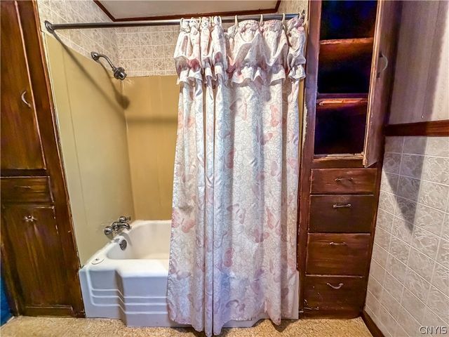 250 State Street, Auburn, NY 13021