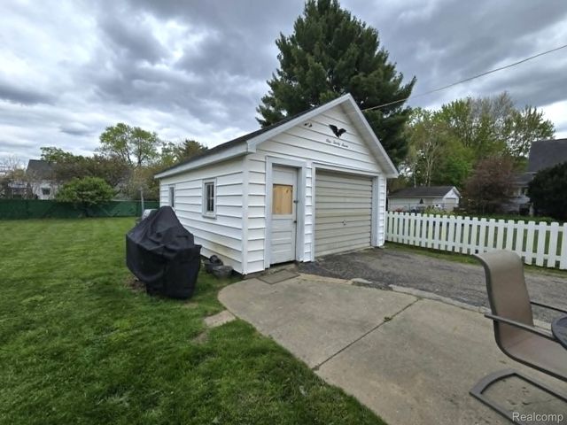 127 Sheldon Avenue, Clio, MI 48420