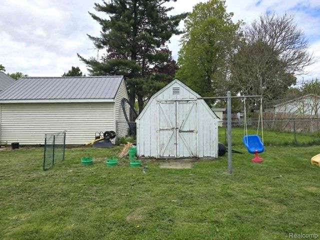 127 Sheldon Avenue, Clio, MI 48420