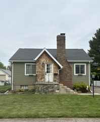 127 Sheldon Avenue, Clio, MI 48420
