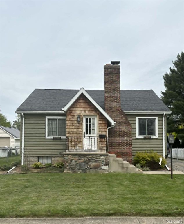 127 Sheldon Avenue, Clio, MI 48420