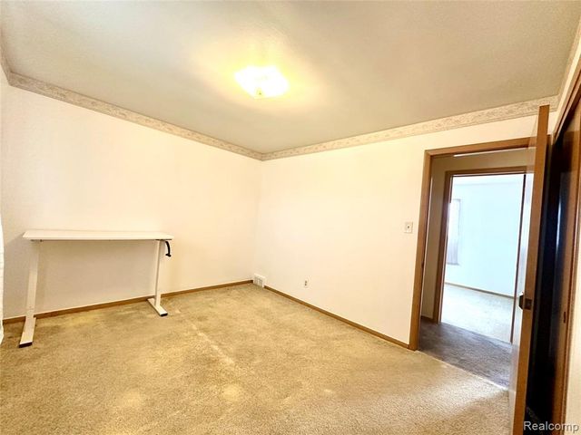 6644 Cronin Drive, Dearborn Heights, MI 48127