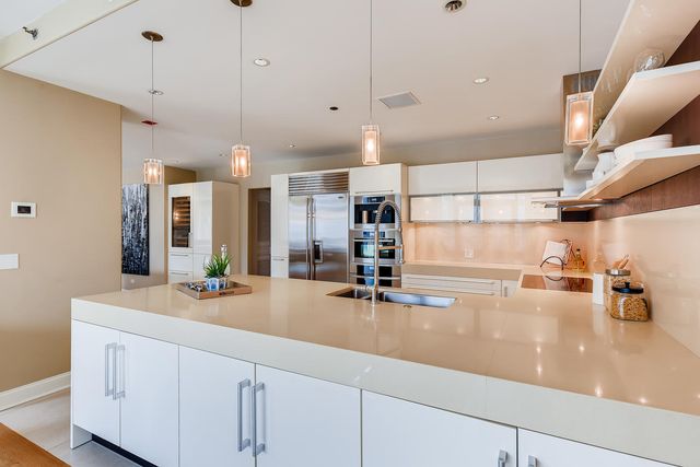 270 E Pearson Street 1402, Chicago, IL 60611