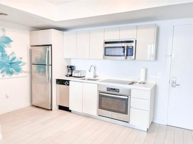 2602 E Hallandale Beach Blvd R2405, Hallandale Beach, FL 33009