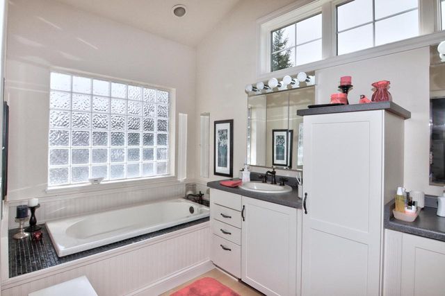 555 Moraine DRIVE, Elkhart Lake, WI 53020