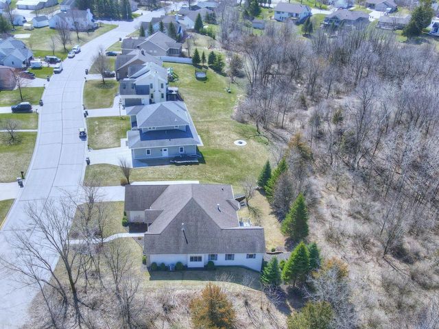 555 Moraine DRIVE, Elkhart Lake, WI 53020