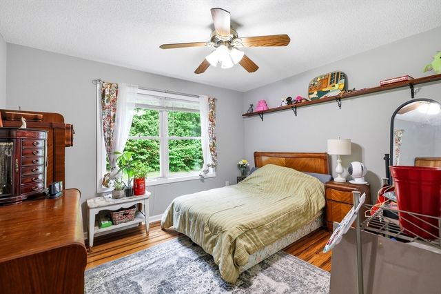 83 Buckley Blvd 83, Chicopee, MA 01020