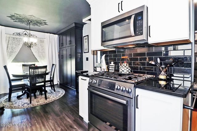 8 Keelson Drive, Waretown, NJ 08758