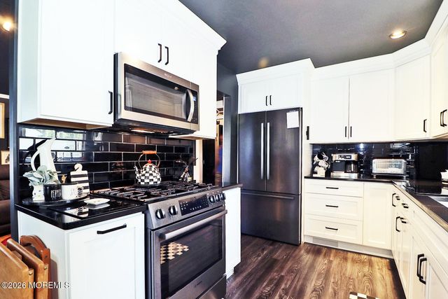 8 Keelson Drive, Waretown, NJ 08758