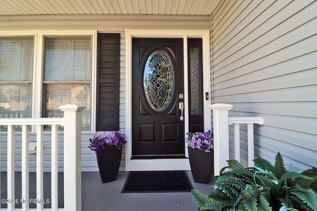 8 Keelson Drive, Waretown, NJ 08758