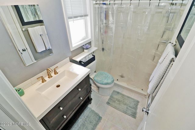 8 Keelson Drive, Waretown, NJ 08758
