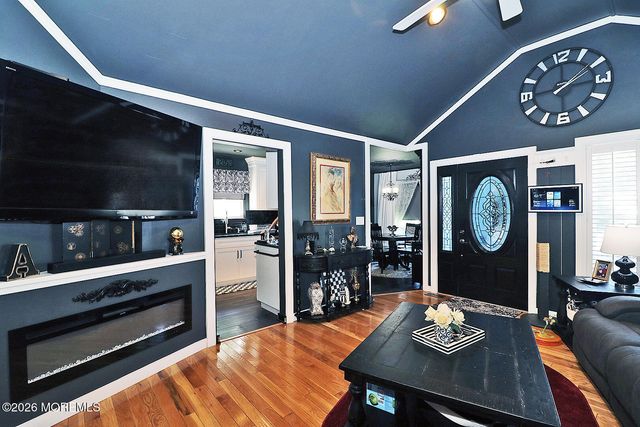 8 Keelson Drive, Waretown, NJ 08758