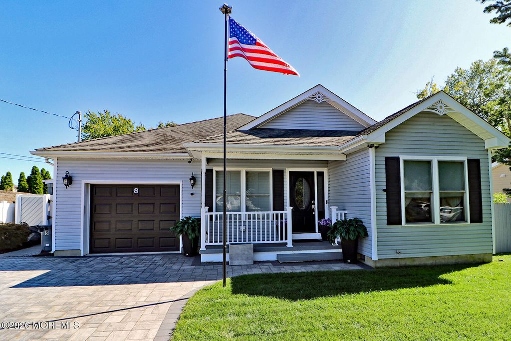 8 Keelson Drive, Waretown, NJ 08758