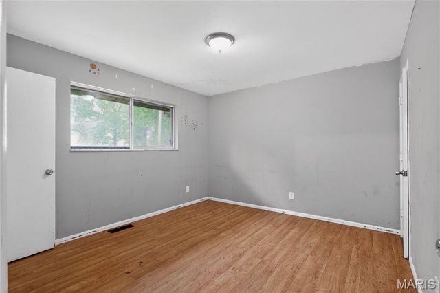1065 Briarbrae Drive, St Louis, MO 63138