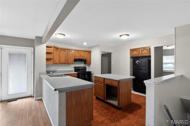 1065 Briarbrae Drive, St Louis, MO 63138