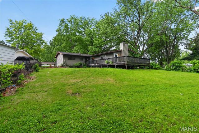 1065 Briarbrae Drive, St Louis, MO 63138