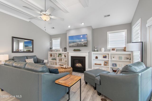 7036 Sevilleen Drive SW, Ocean Isle Beach, NC 28469