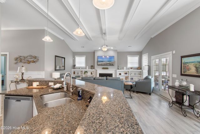 7036 Sevilleen Drive SW, Ocean Isle Beach, NC 28469