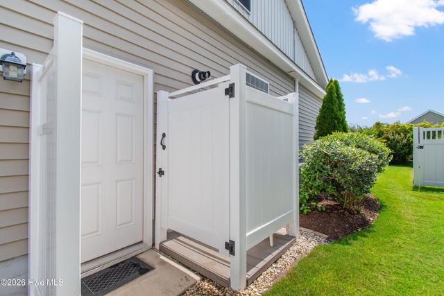 7036 Sevilleen Drive SW, Ocean Isle Beach, NC 28469