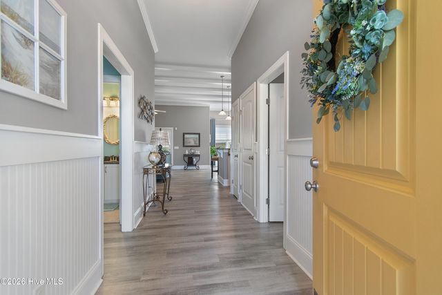 7036 Sevilleen Drive SW, Ocean Isle Beach, NC 28469