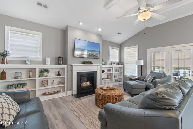 7036 Sevilleen Drive SW, Ocean Isle Beach, NC 28469