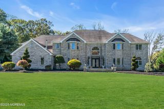 1 Fountayne Lane, Manalapan, NJ 07726