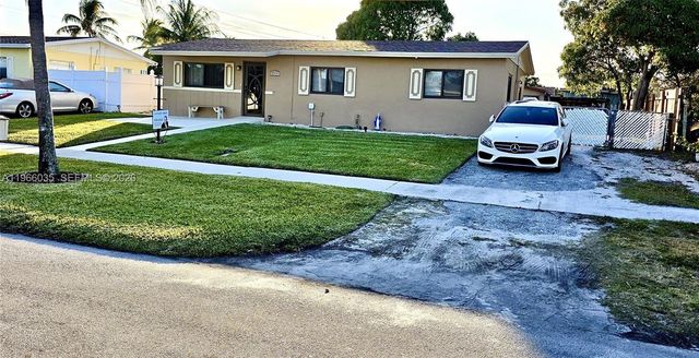 1481 SW 7th Ter, Deerfield Beach, FL 33441