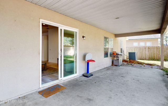 212 BROOKCHASE Lane W, Jacksonville, FL 32225