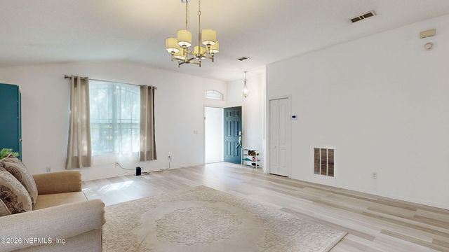 212 BROOKCHASE Lane W, Jacksonville, FL 32225