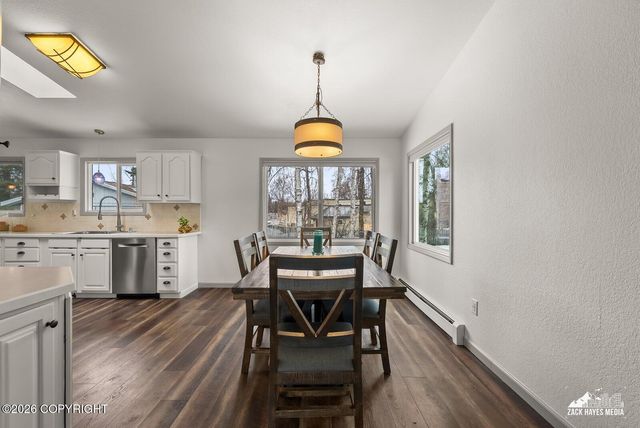 6033 Glenkerry Drive, Anchorage, AK 99504