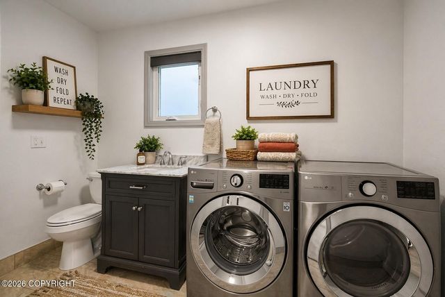 6033 Glenkerry Drive, Anchorage, AK 99504