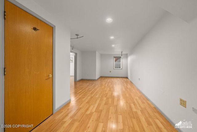 6033 Glenkerry Drive, Anchorage, AK 99504