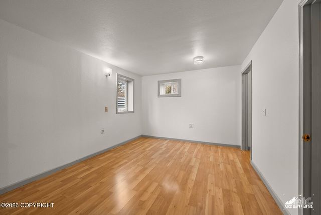 6033 Glenkerry Drive, Anchorage, AK 99504