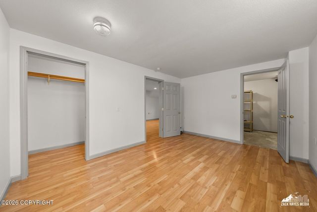 6033 Glenkerry Drive, Anchorage, AK 99504