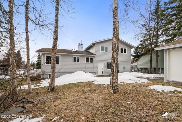 6033 Glenkerry Drive, Anchorage, AK 99504