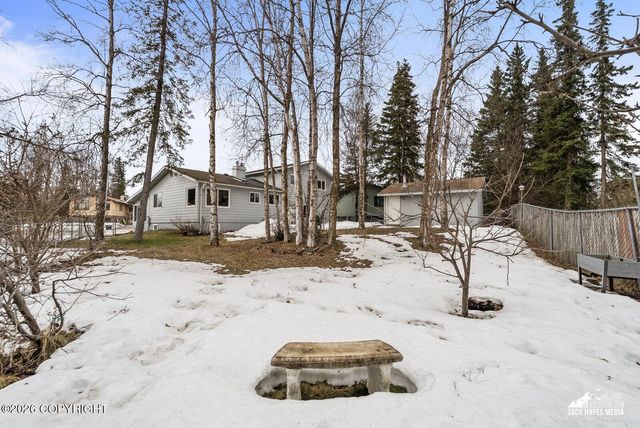 6033 Glenkerry Drive, Anchorage, AK 99504