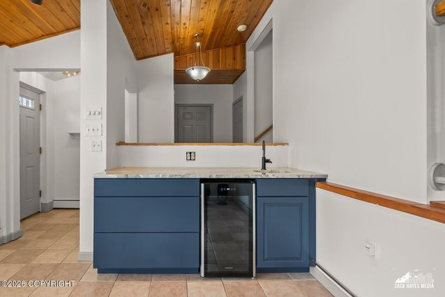 6033 Glenkerry Drive, Anchorage, AK 99504