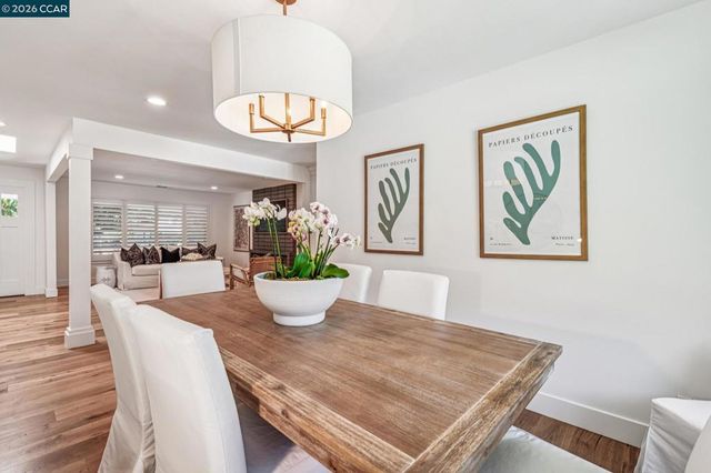2941 Roundhill Rd, Alamo, CA 94507