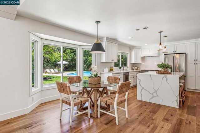 2941 Roundhill Rd, Alamo, CA 94507
