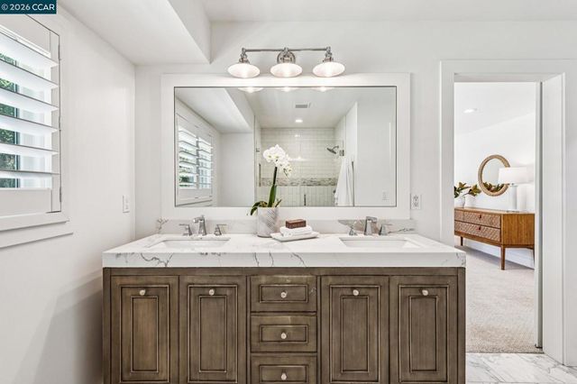 2941 Roundhill Rd, Alamo, CA 94507